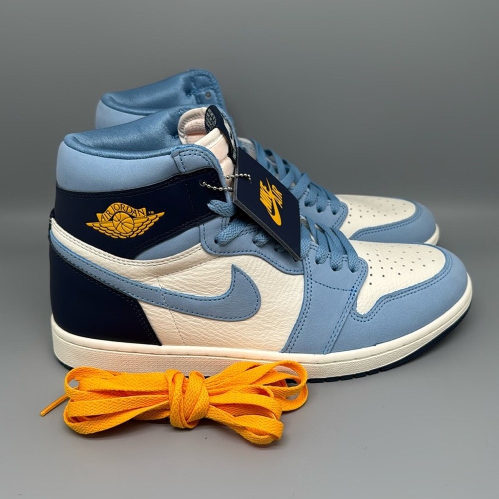 Jordan 1 Retro High OG First In Flight Basketball Shoes FD2596-400 Women's Sz 12